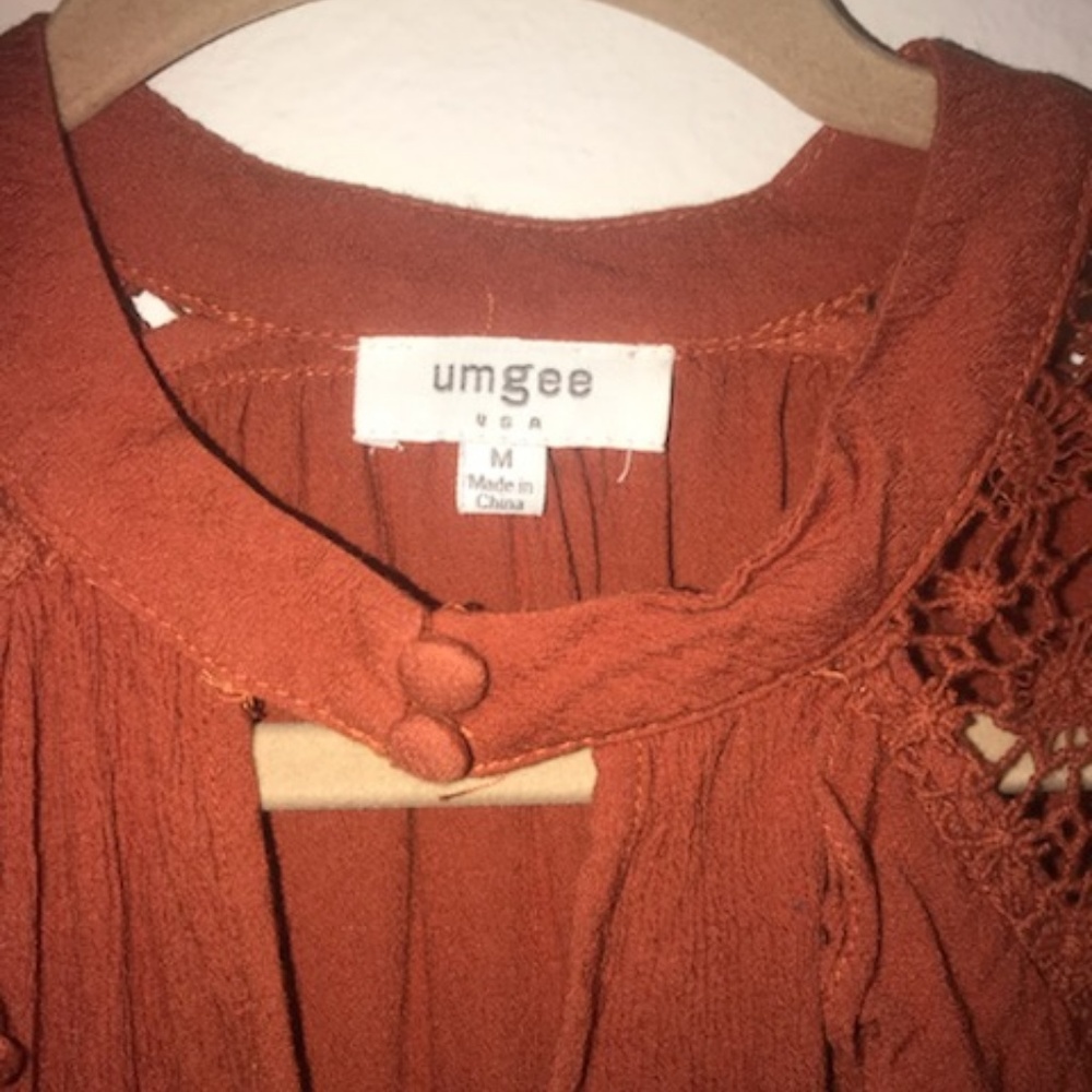 Rust Knit Shoulder Sweater with Ruffle - Picture 3 of 4